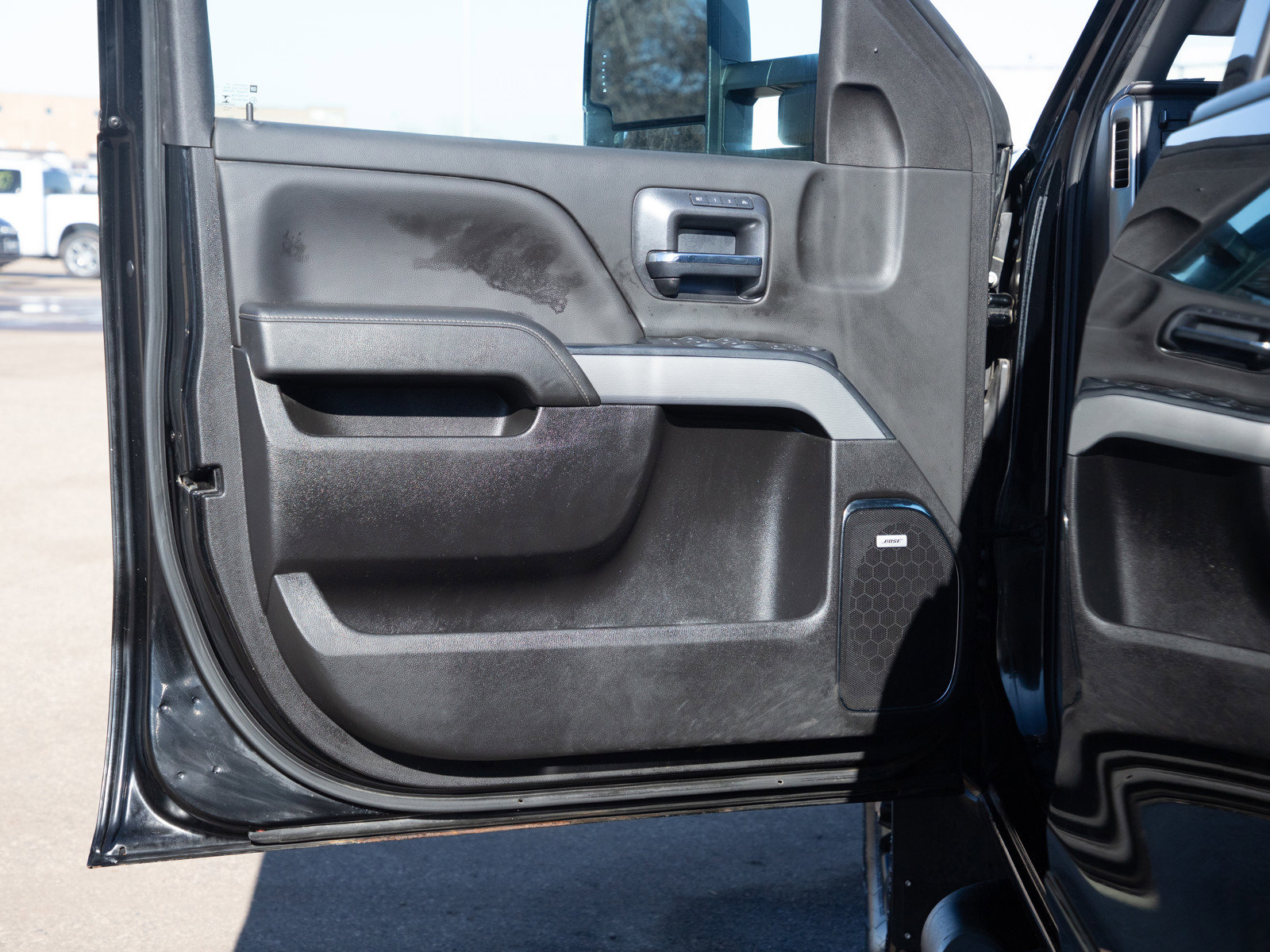 Used 2019 Chevrolet Silverado 2500 LTZ image 17
