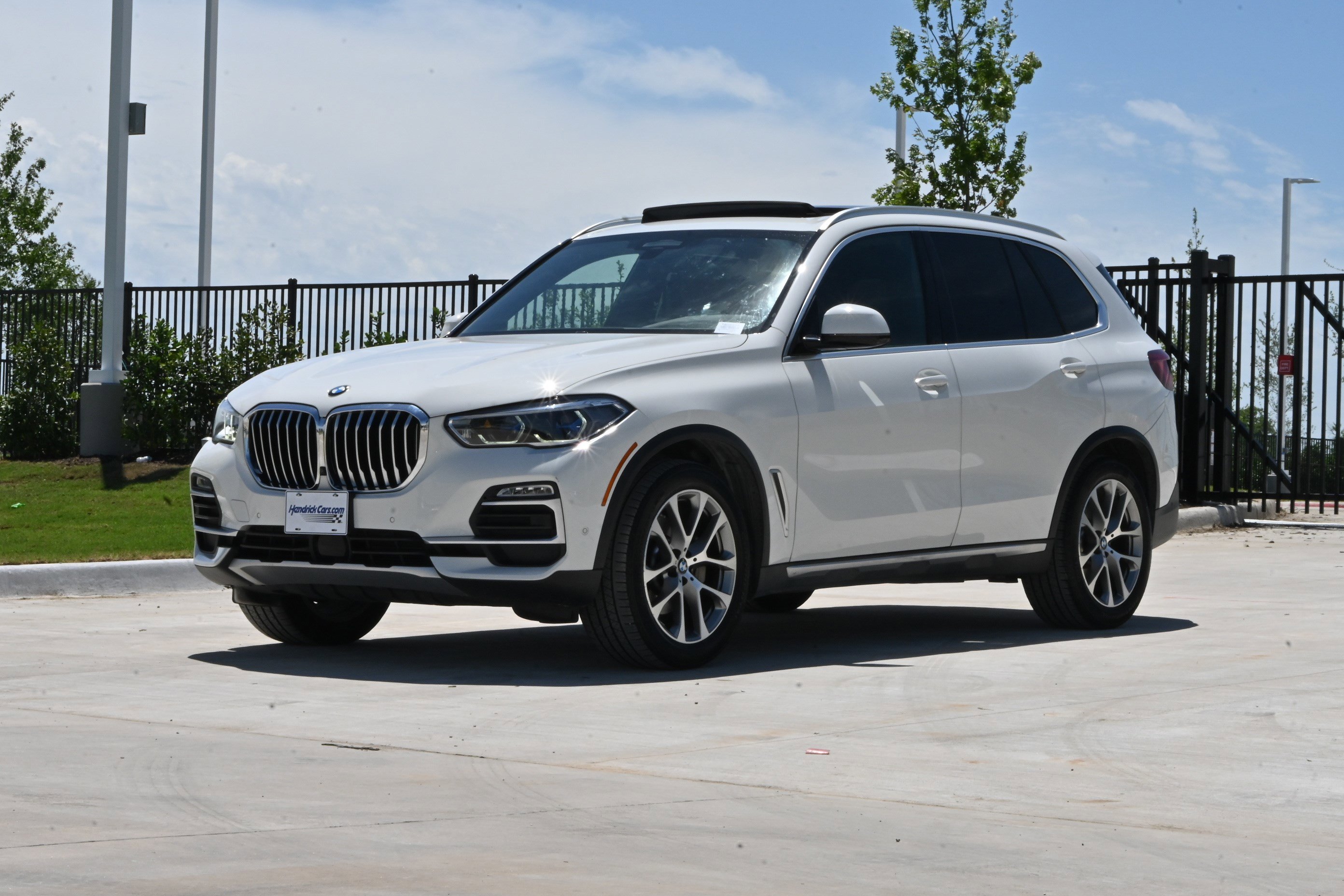 Used 2019 BMW X5 xDrive40i w/ Executive Package AWD/4WD image 5