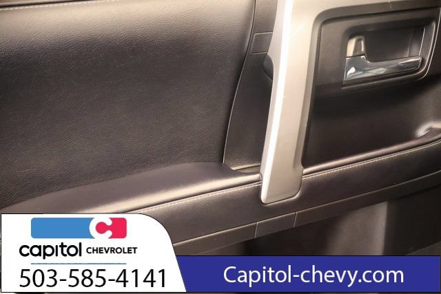 Used 2021 Toyota 4Runner SR5 Premium w/ Moonroof Package AWD/4WD image 32
