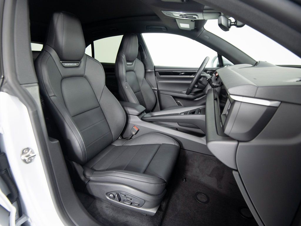 New 2026 Porsche Macan 4S Electric image 34