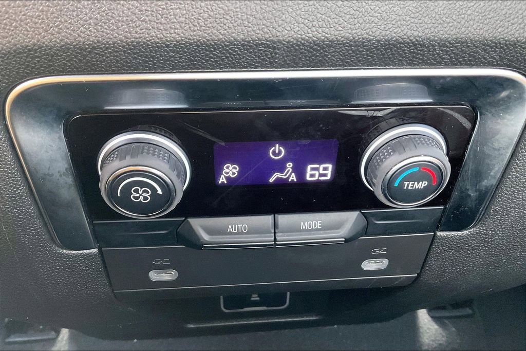 Used 2024 Chevrolet Tahoe LT image 12