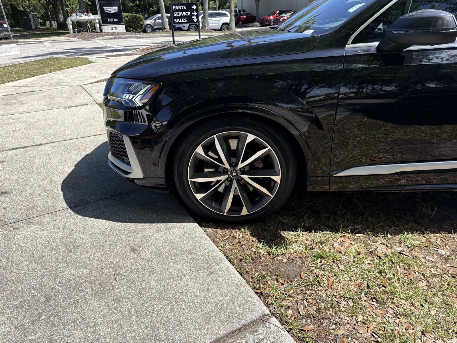 Used 2023 Audi SQ7 Prestige w/ Prestige Package AWD/4WD image 10