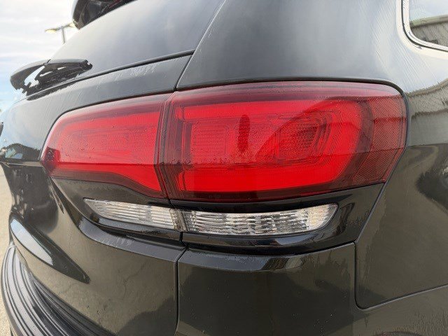 Used 2016 Jeep Grand Cherokee Limited 75th Anniversary image 6