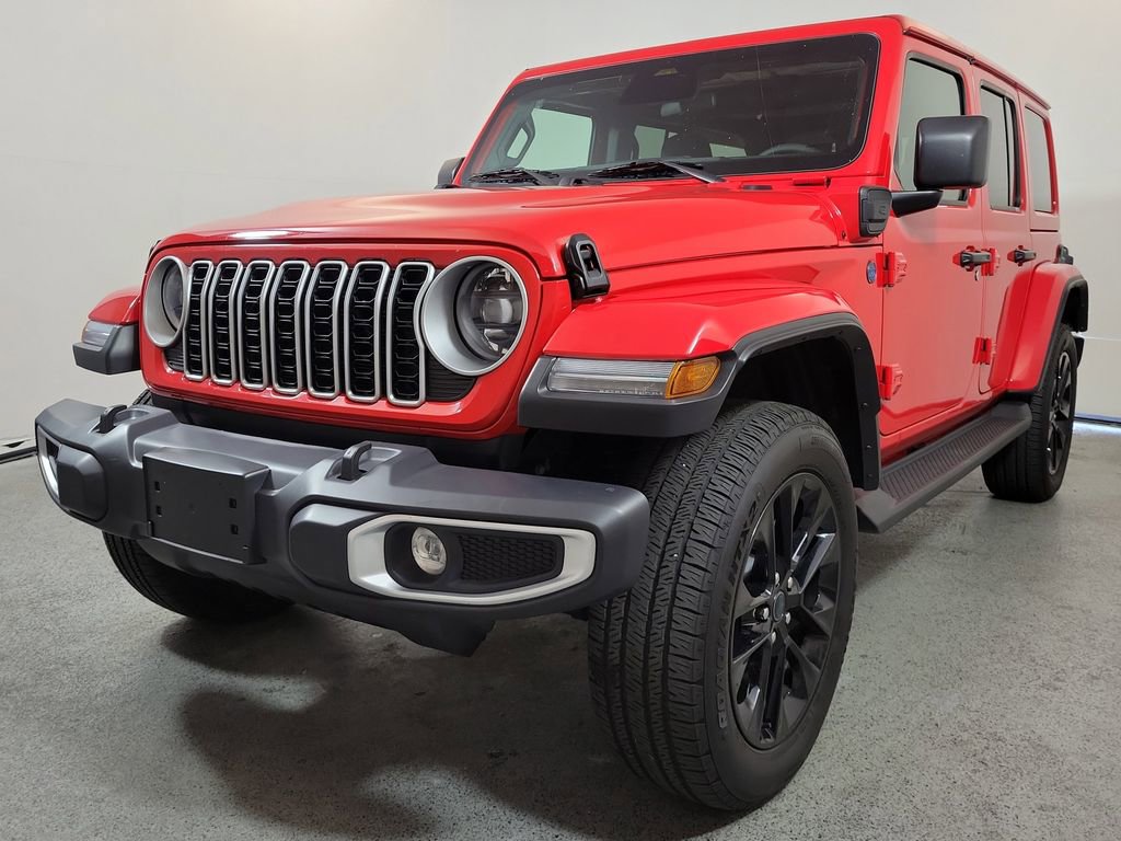 Used 2025 Jeep Wrangler Unlimited Sahara image 3