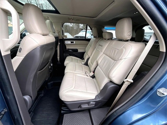 Used 2020 Ford Explorer Platinum w/ Premium Technology Package image 22
