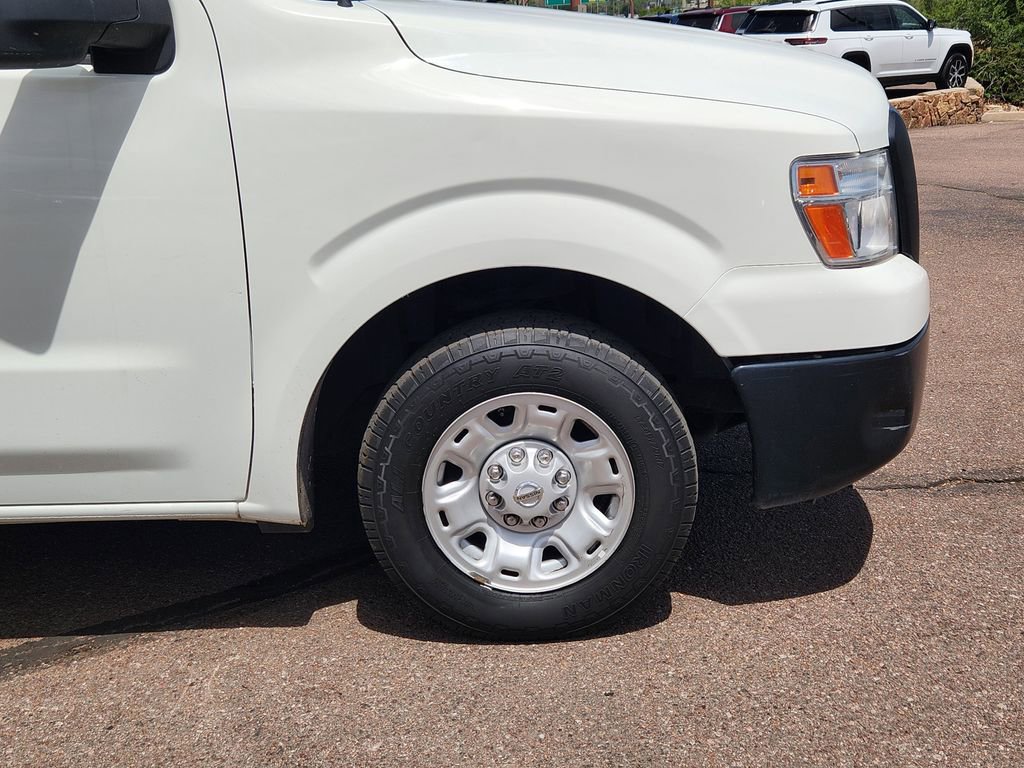 Used 2020 Nissan NV 2500 SV RWD image 29