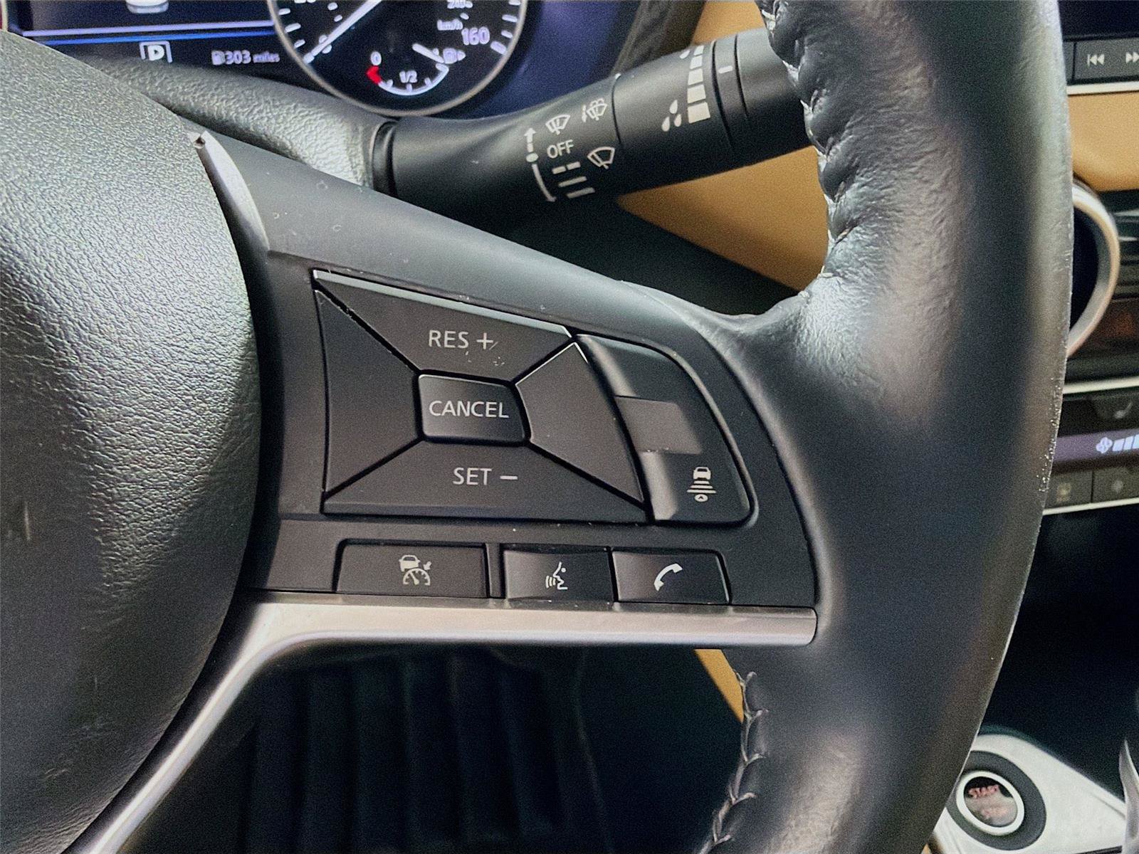 Used 2023 Nissan Sentra SV w/ SV Premium Package FWD image 40