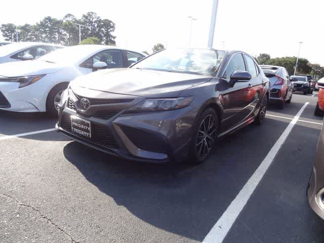 Used 2023 Toyota Camry SE w/ Cold Weather Package