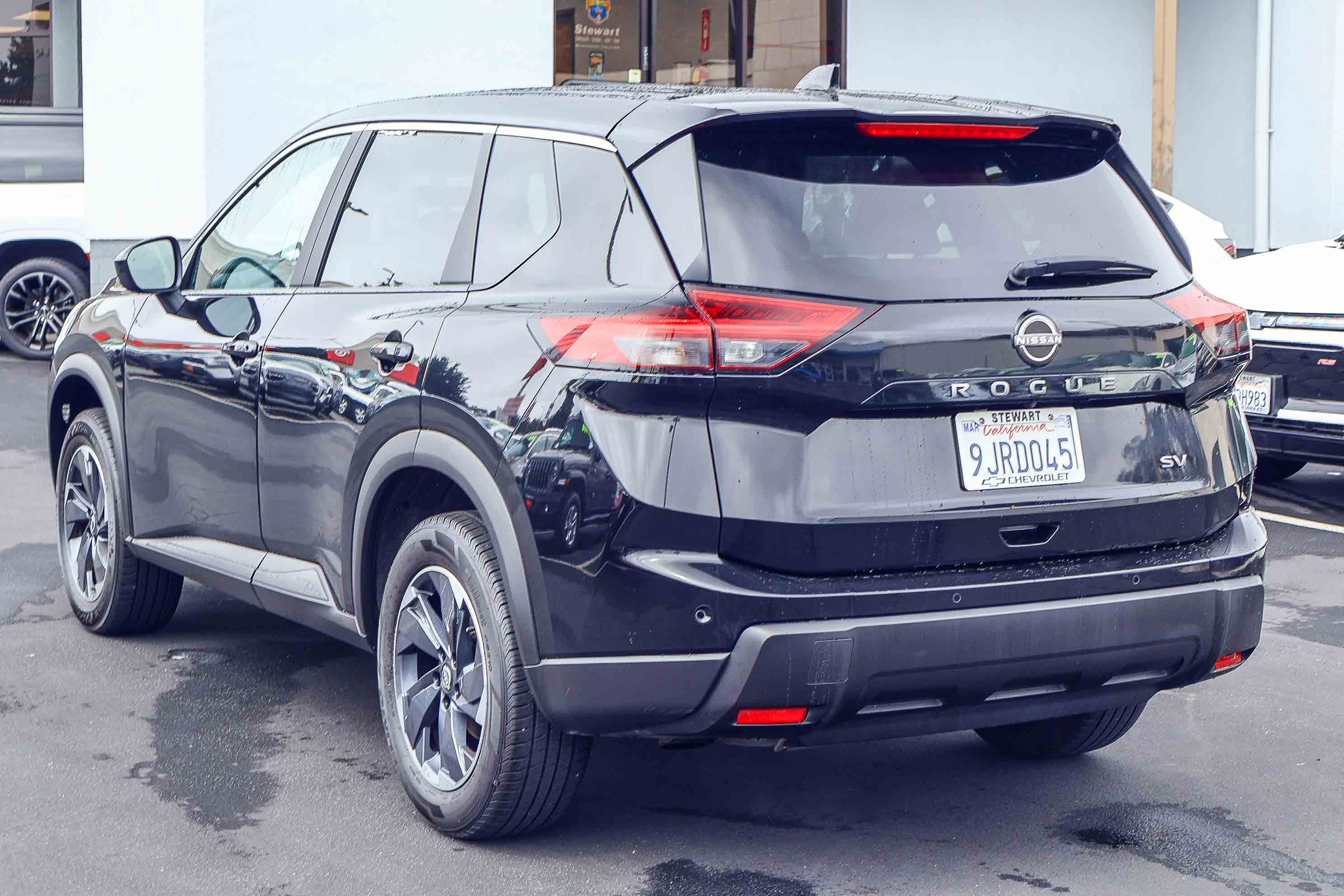 Used 2024 Nissan Rogue SV FWD image 20