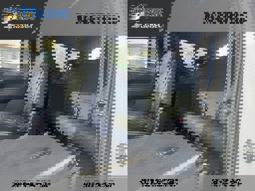 Used 2022 Chevrolet Suburban RST w/ Luxury Package image 24