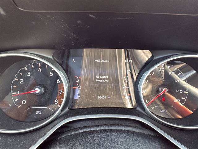 Used 2019 Jeep Compass Latitude w/ Popular Equipment Group FWD image 18