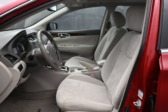 Used 2013 Nissan Sentra SL w/ Premium Pkg FWD image 6