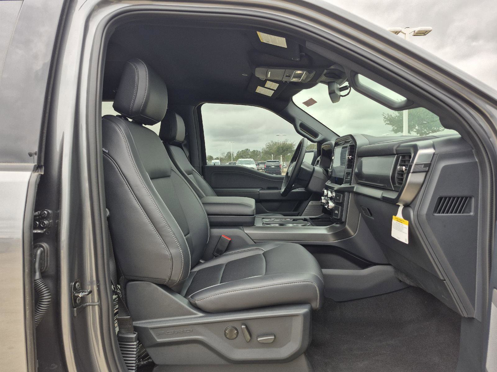 New 2025 Ford F150 Lariat w/ Equipment Group 501A Mid image 25