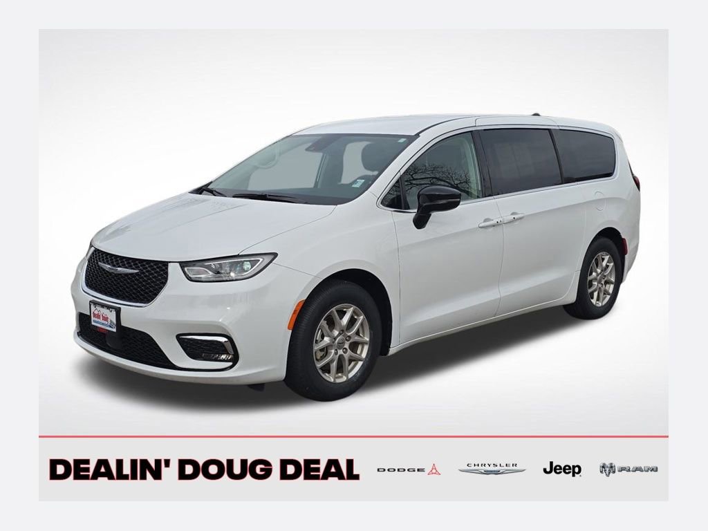 Used 2024 Chrysler Pacifica Touring-L image 1