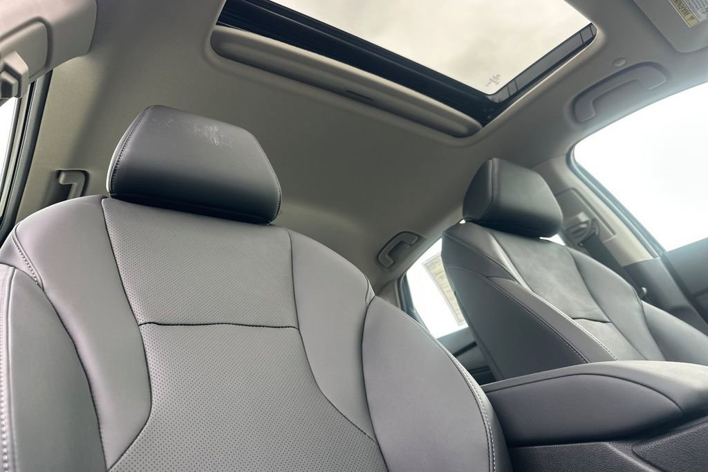 Used 2025 Honda Accord EX-L image 16