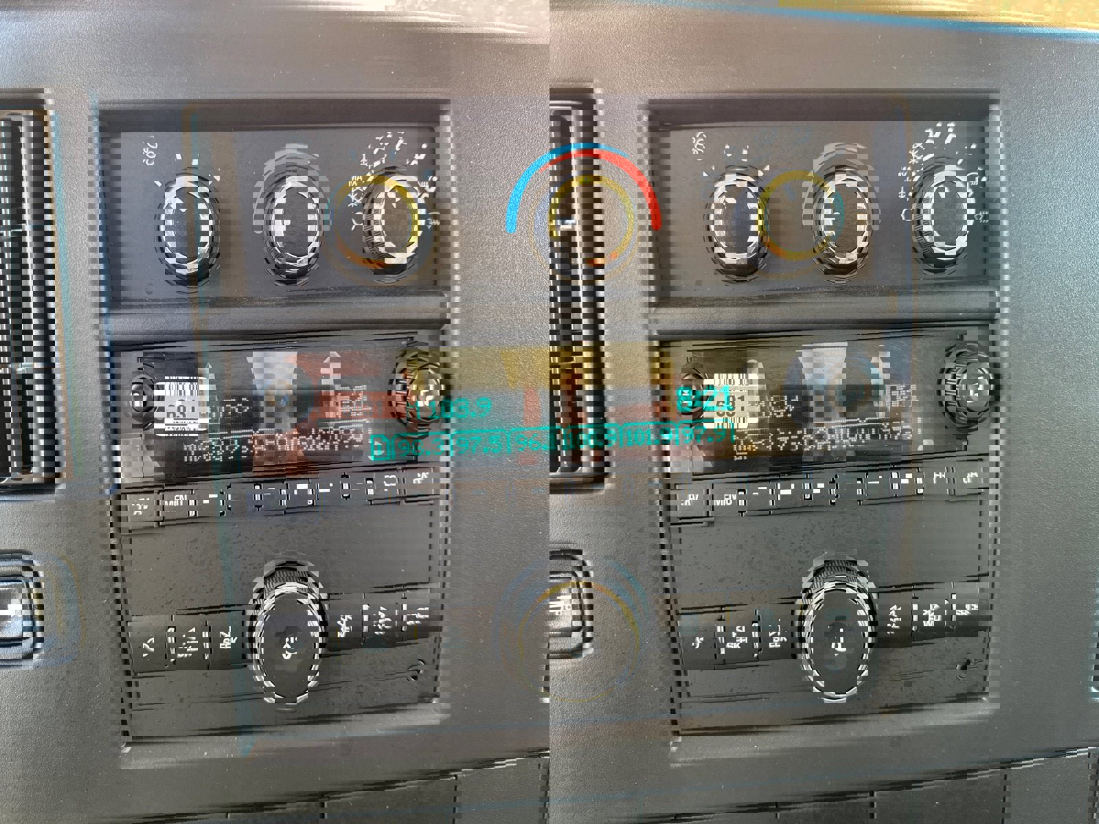 New 2025 GMC Savana 3500 w/ Power Convenience Package image 31