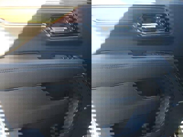 New 2026 GMC Yukon Denali w/ Sun & Power Step Package image 19