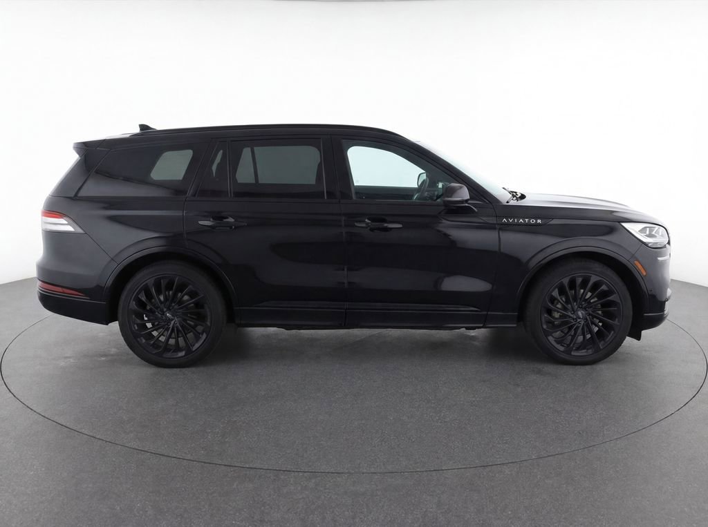 Used 2023 Lincoln Aviator Reserve w/ Equipment Group 201A AWD/4WD image 8