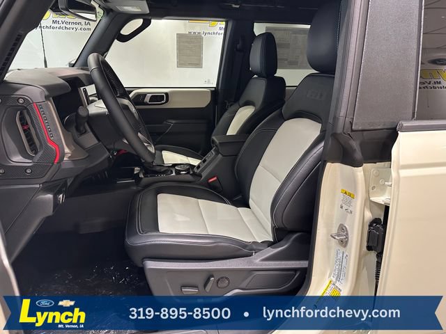 New 2026 Ford Bronco Outer Banks w/ Sasquatch Package AWD/4WD image 7