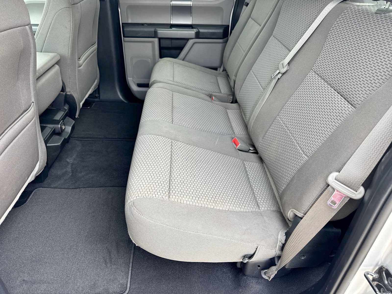 Used 2019 Ford F150 XLT w/ Equipment Group 302A Luxury AWD/4WD image 18