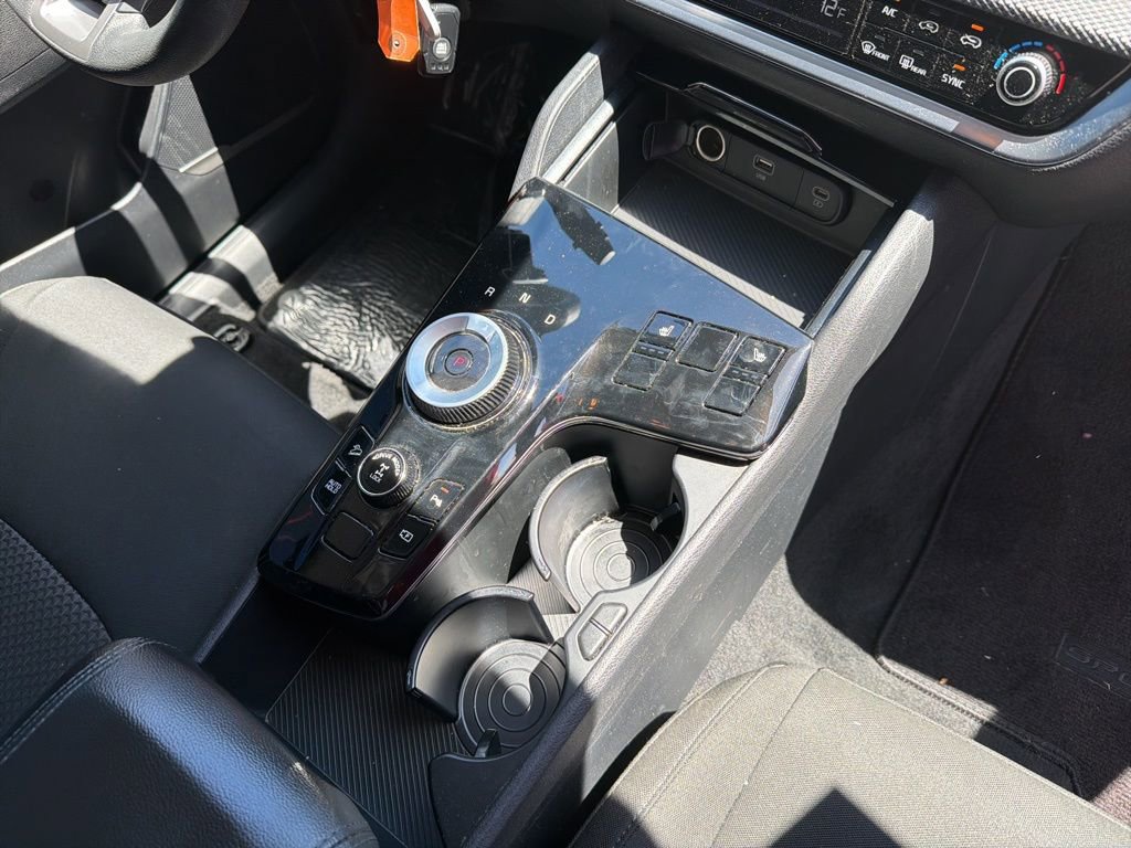 Used 2023 Kia Sportage LX AWD/4WD image 14