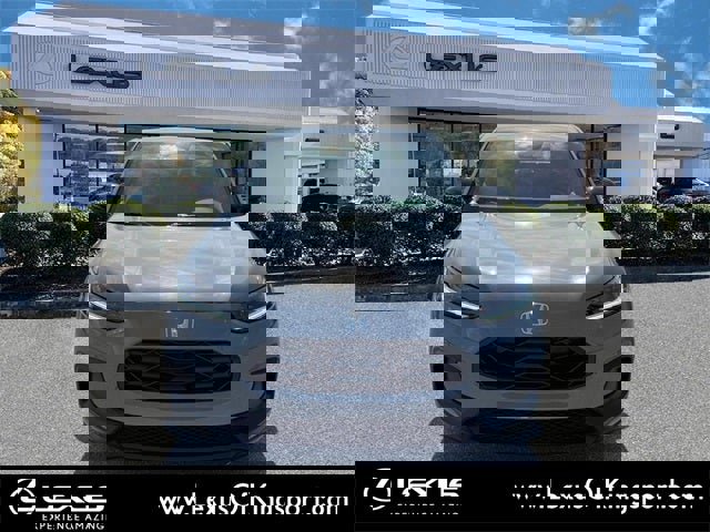 Used 2025 Honda HR-V Sport image 8