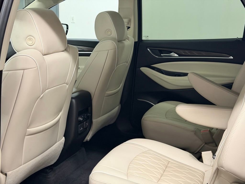 Certified 2022 Buick Enclave Avenir w/ Avenir Technology Package image 32