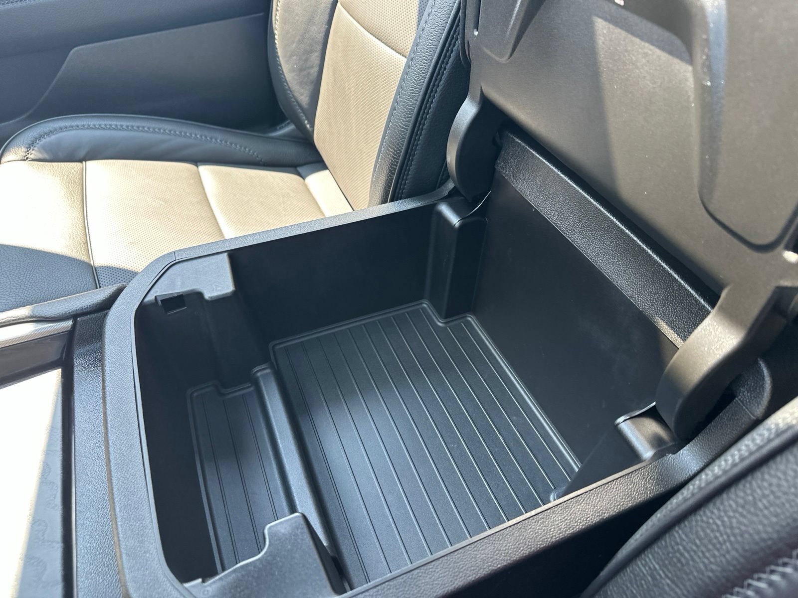 Used 2023 GMC Yukon Denali AWD/4WD image 88