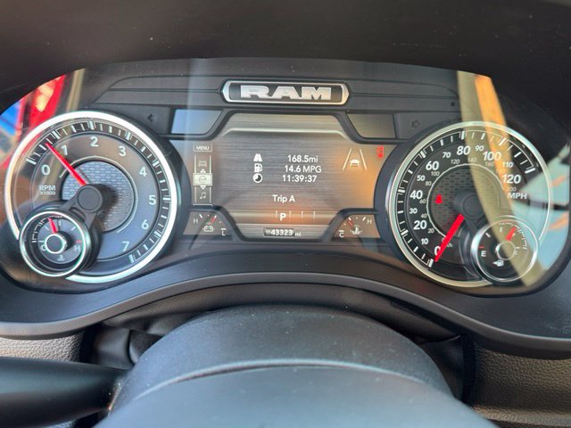 Used 2025 RAM 1500 Big Horn AWD/4WD image 14
