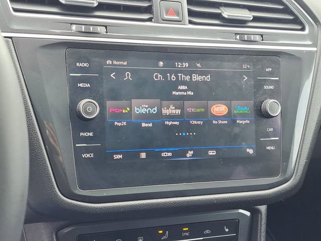 Used 2022 Volkswagen Tiguan SE image 14