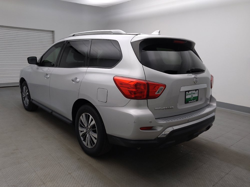 Used 2019 Nissan Pathfinder SV FWD image 5