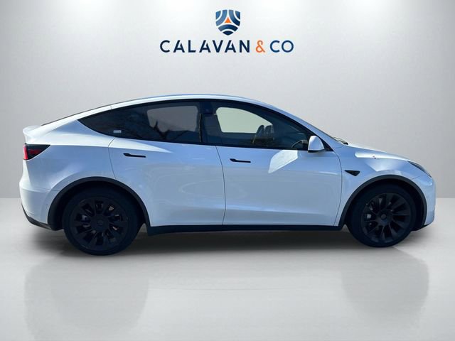 Used 2021 Tesla Model Y Long Range image 8