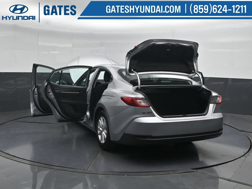Used 2025 Toyota Camry LE FWD image 55