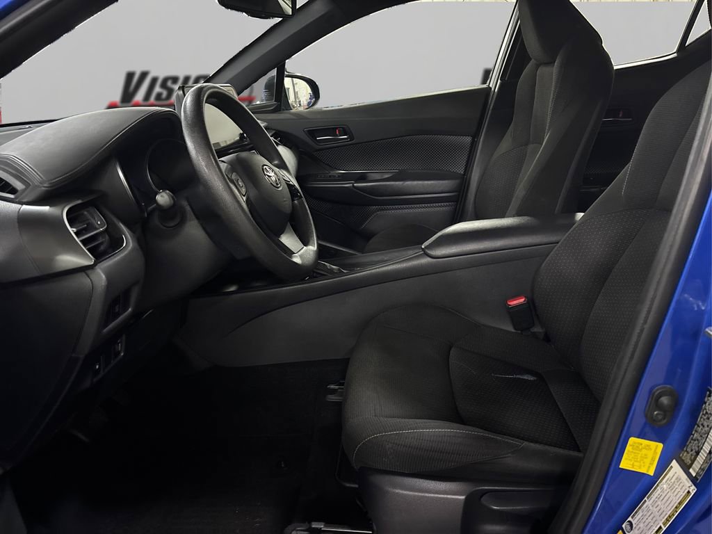 Used 2019 Toyota C-HR LE image 9