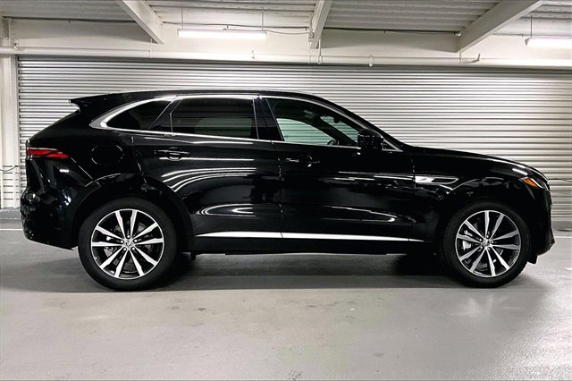 Certified 2025 Jaguar F-PACE R-Dynamic S image 14