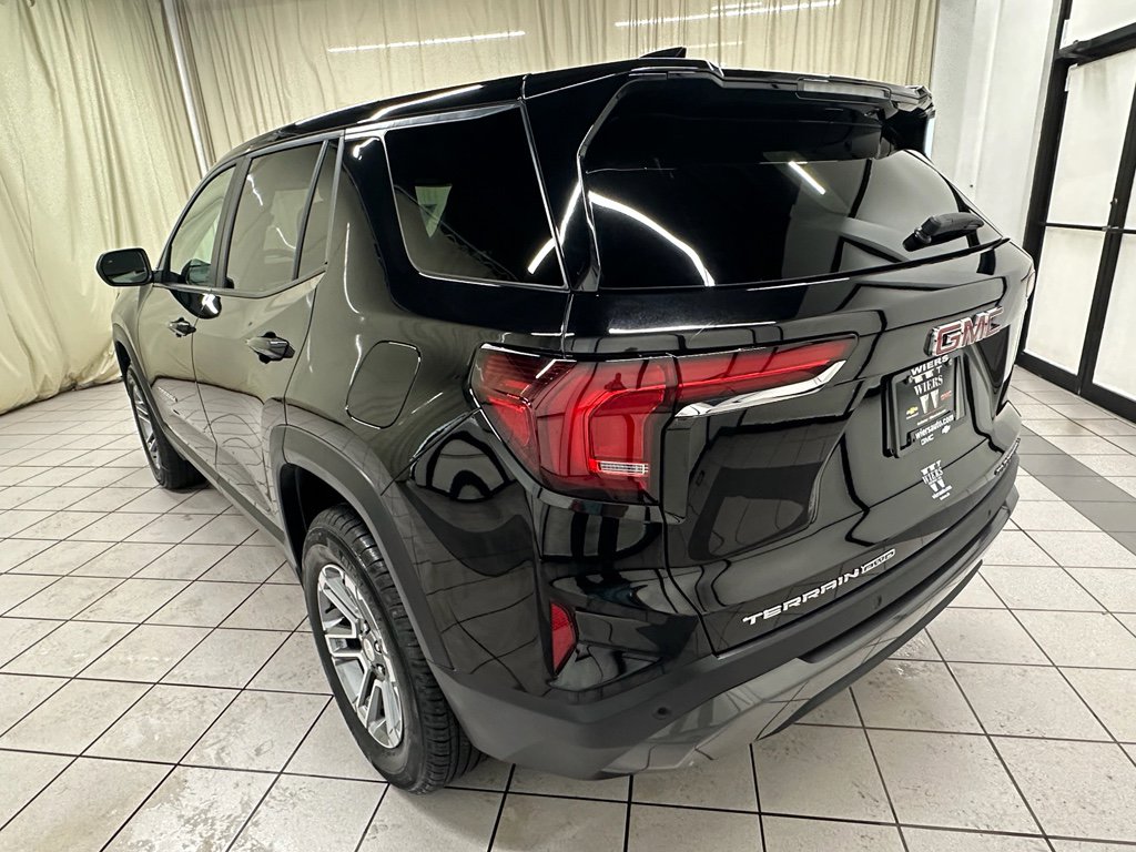 Used 2025 GMC Terrain Elevation AWD/4WD image 8
