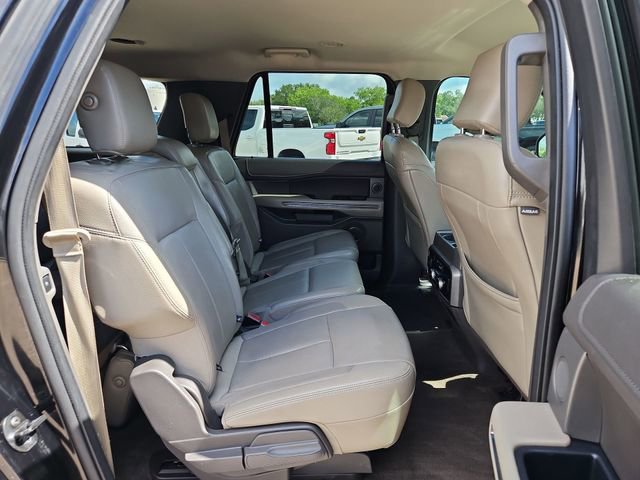 Used 2018 Ford Expedition Max XLT w/ Equipment Group 202A RWD image 27