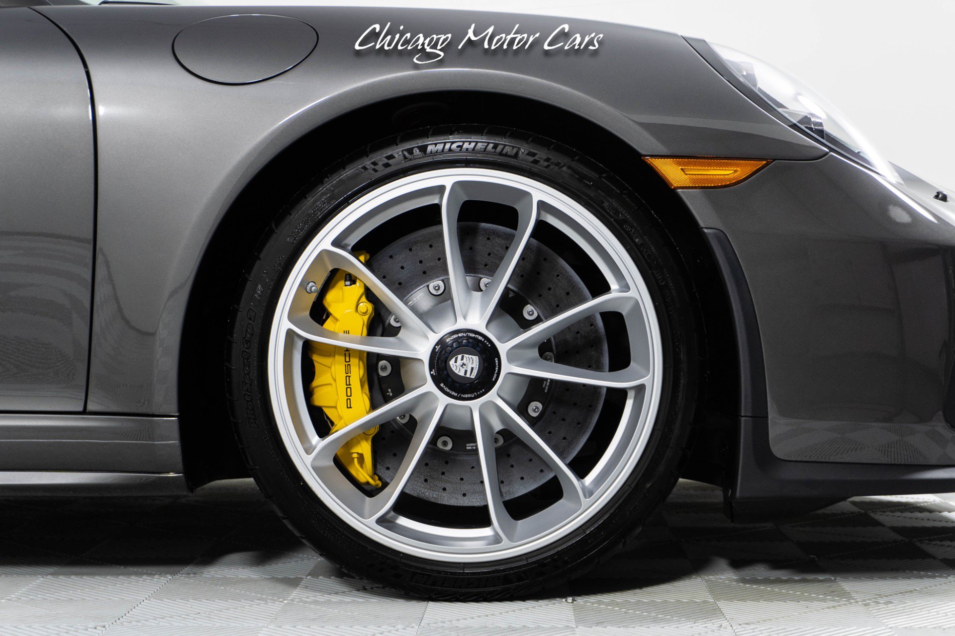 Used 2019 Porsche 911 Speedster RWD image 25