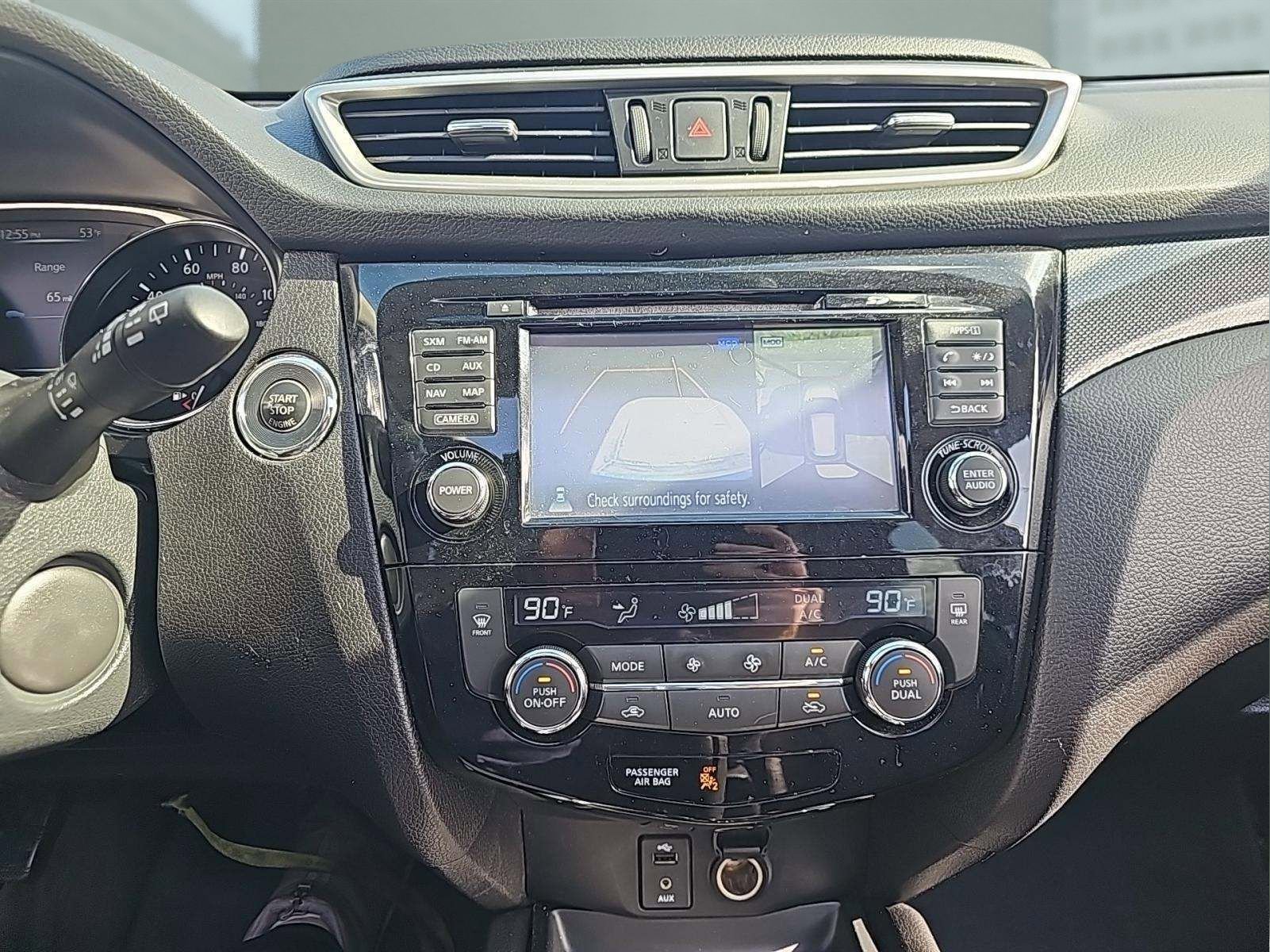 Used 2015 Nissan Rogue SL w/ SL Premium Package image 11