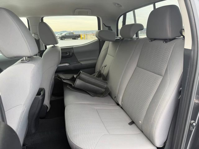 Used 2019 Toyota Tacoma SR5 RWD image 10