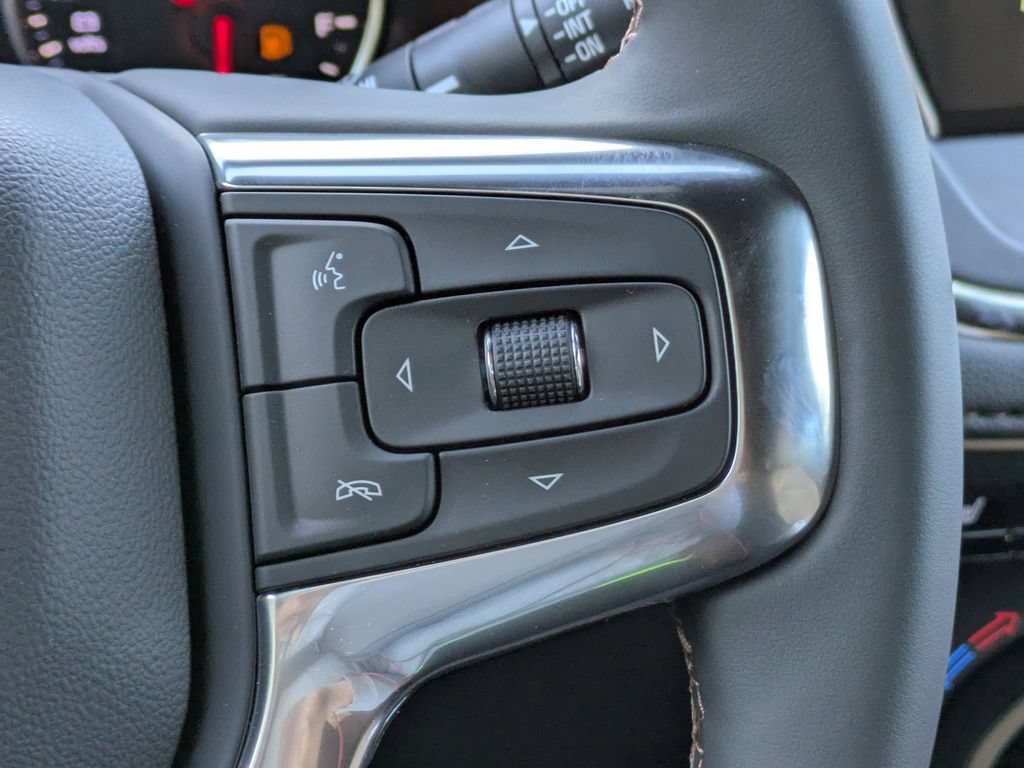New 2025 Chevrolet Blazer Premier w/ Driver Confidence II Package FWD image 28