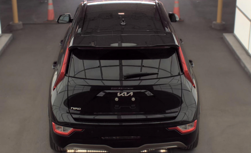 Certified 2023 Kia Niro Wind w/ Wind Preserve Package FWD image 6