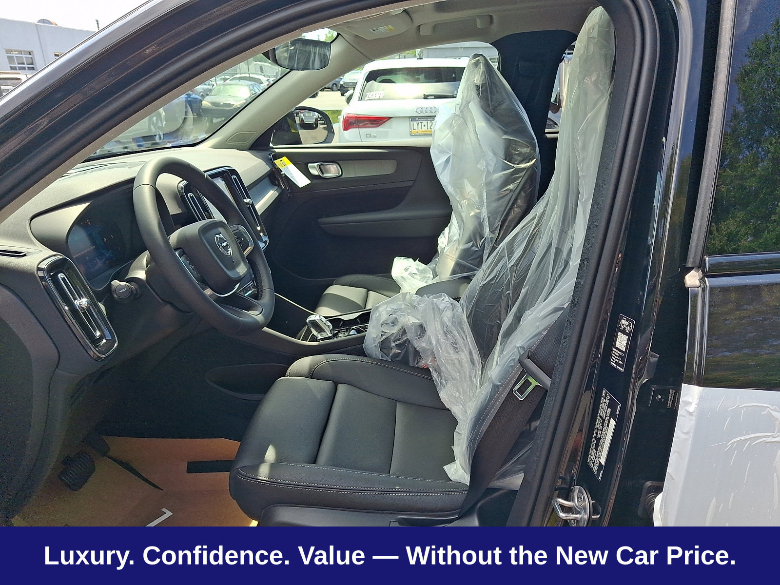 New 2026 Volvo XC40 B5 Ultra w/ Protection Package Premier AWD/4WD image 9
