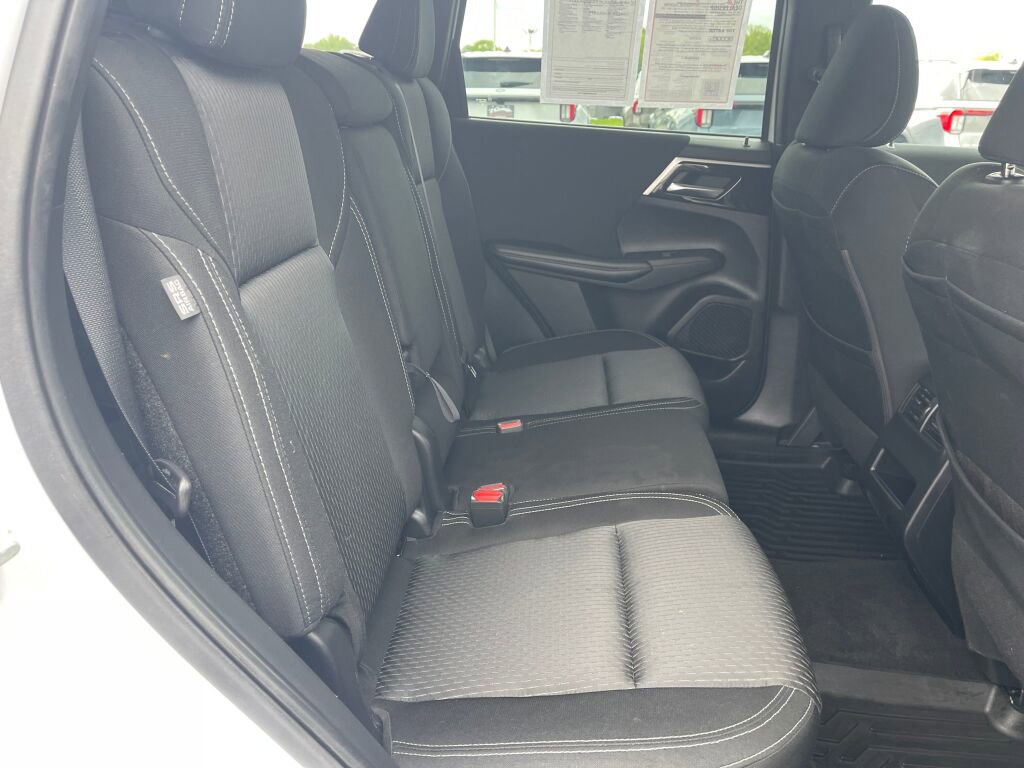 Used 2022 Mitsubishi Outlander ES AWD/4WD image 28