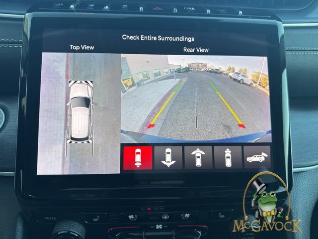 Used 2022 Jeep Grand Cherokee Limited w/ Luxury Tech Group II RWD image 25