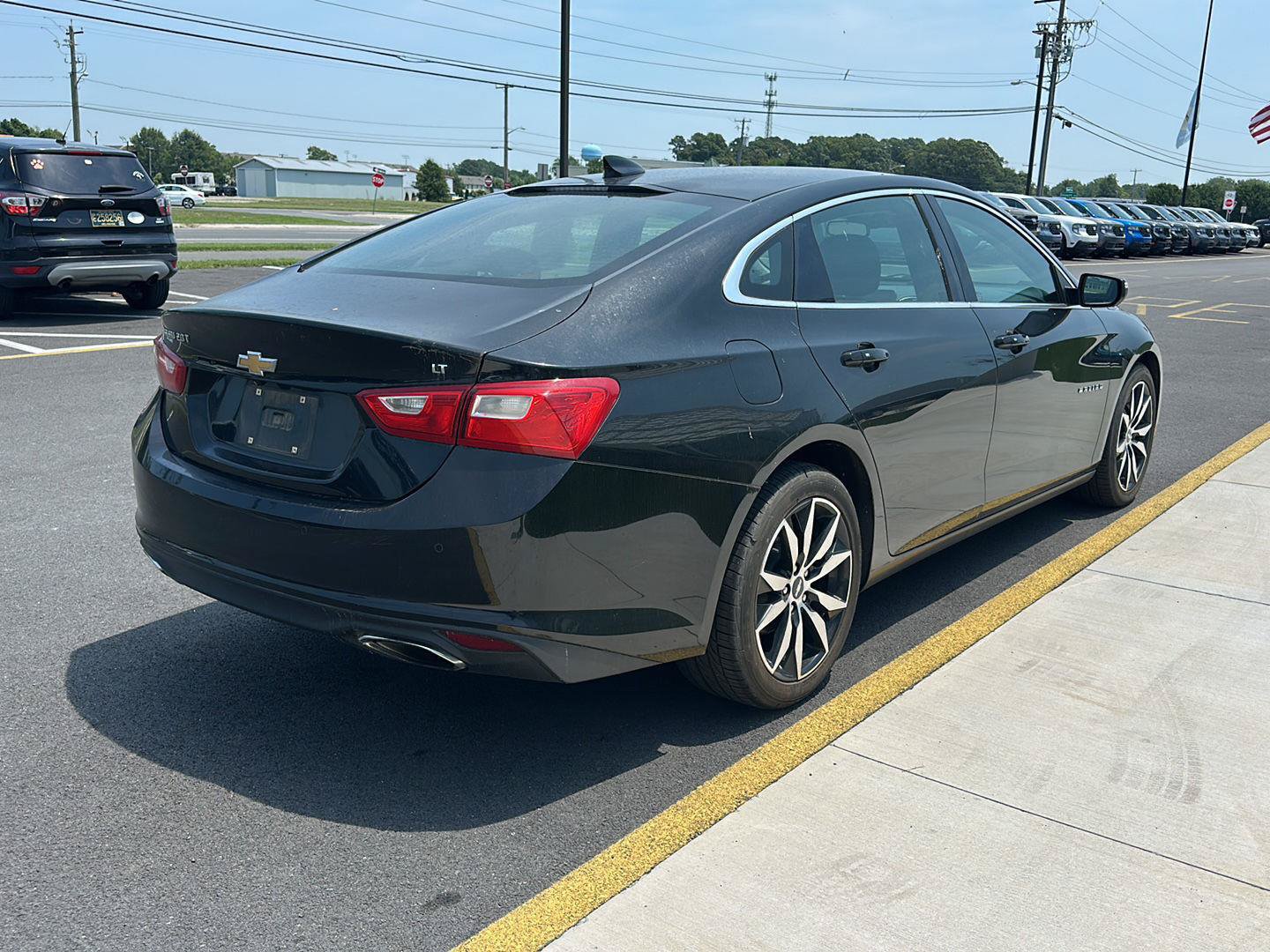 Used 2016 Chevrolet Malibu LT FWD image 5