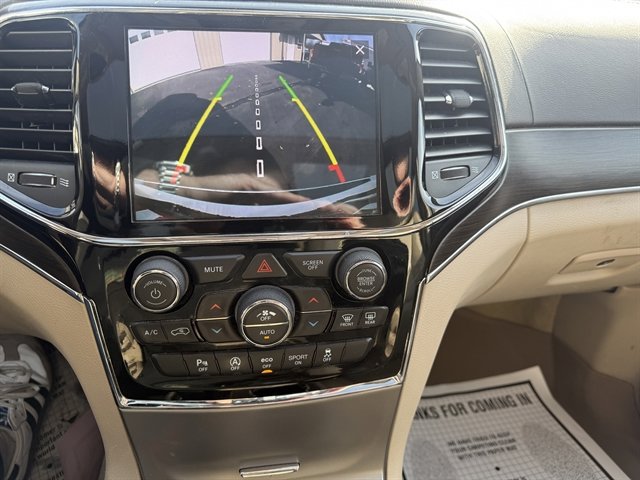 Used 2020 Jeep Grand Cherokee Overland image 34