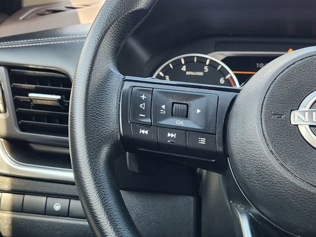 Used 2023 Nissan Rogue SV FWD image 28