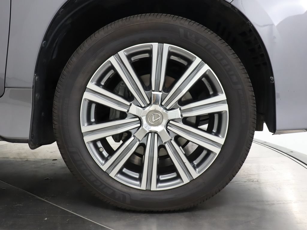 Used 2017 Lexus LX 570 4WD w/ Luxury Package image 46