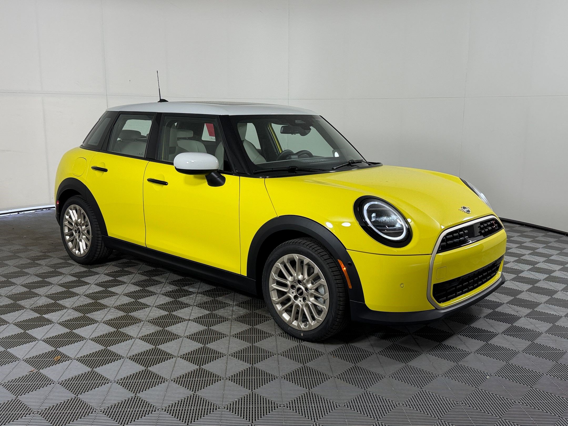 Used 2026 MINI Cooper S FWD image 7